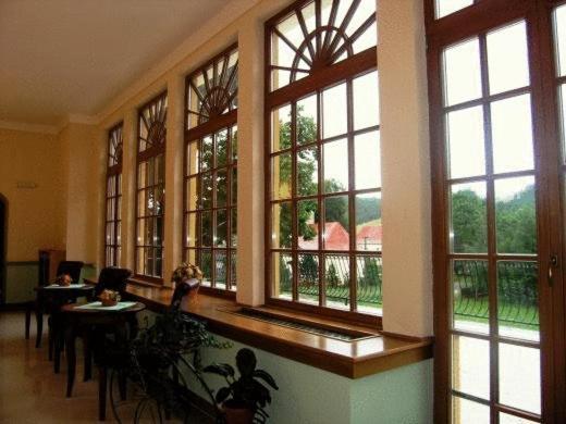 Kastiel Lucivna Otel Dış mekan fotoğraf
