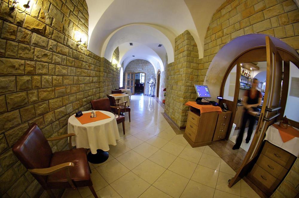 Kastiel Lucivna Otel Dış mekan fotoğraf