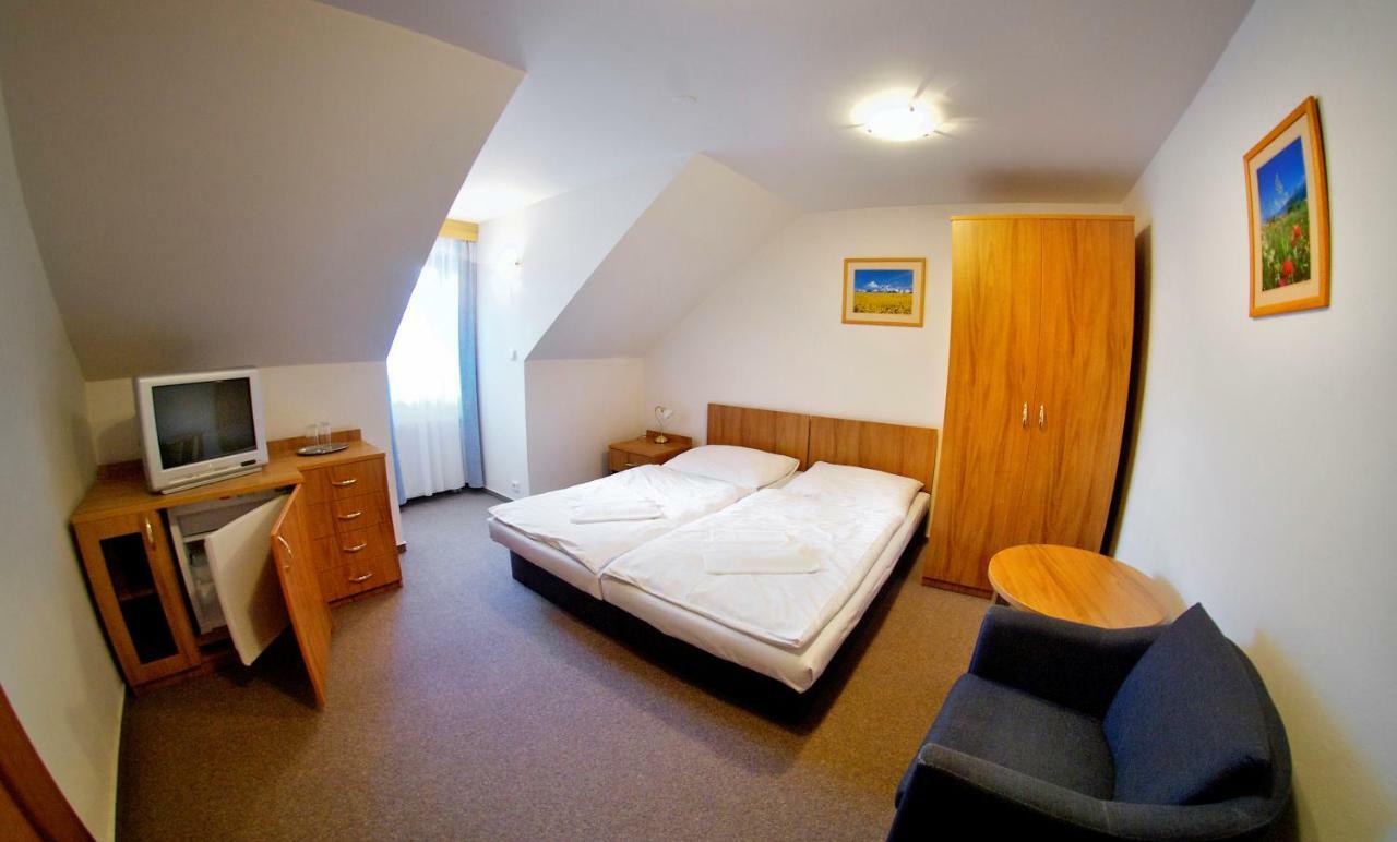 Kastiel Lucivna Otel Dış mekan fotoğraf