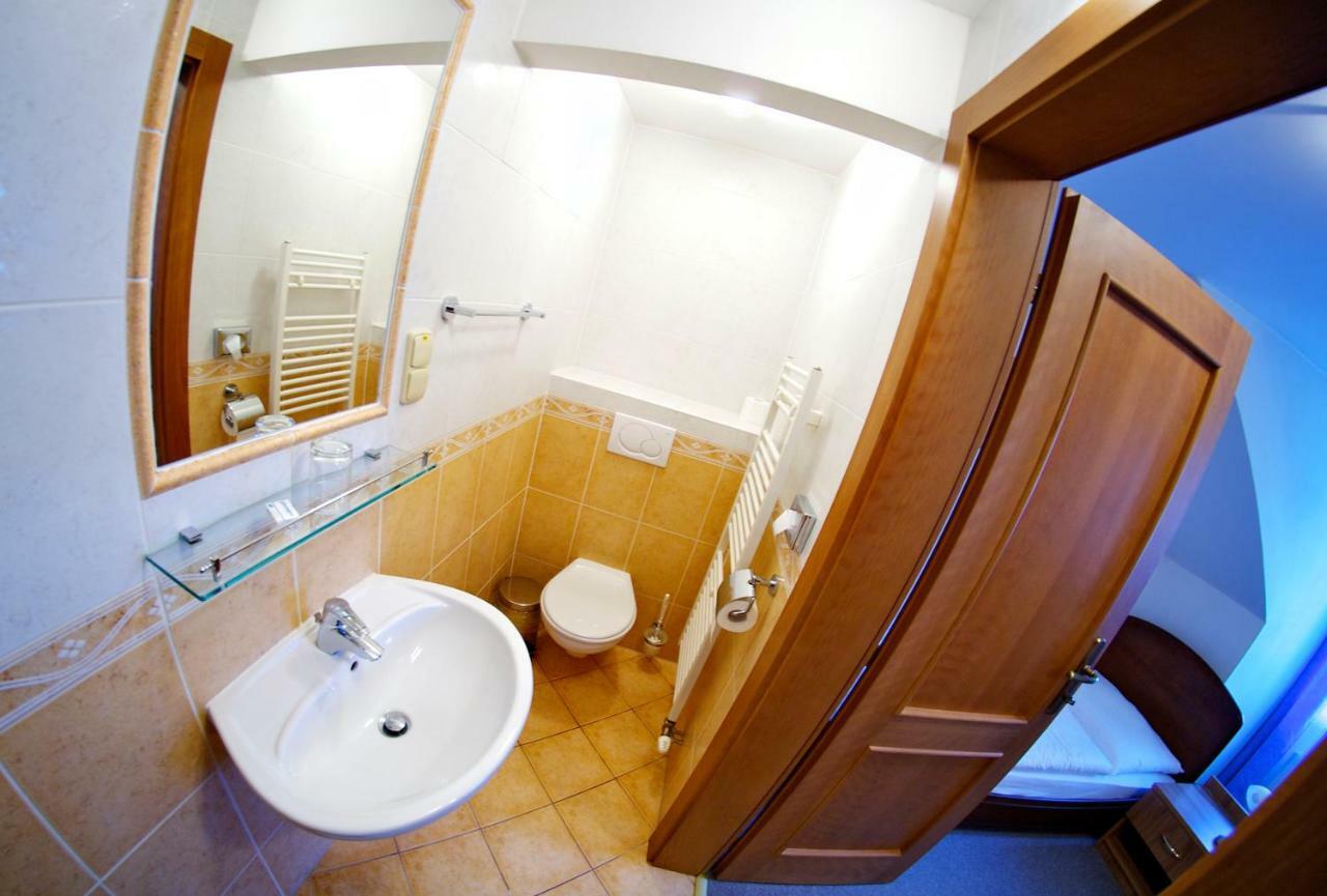Kastiel Lucivna Otel Dış mekan fotoğraf